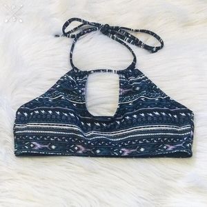 Roxy Halter Bikini Top Size Medium in Kids